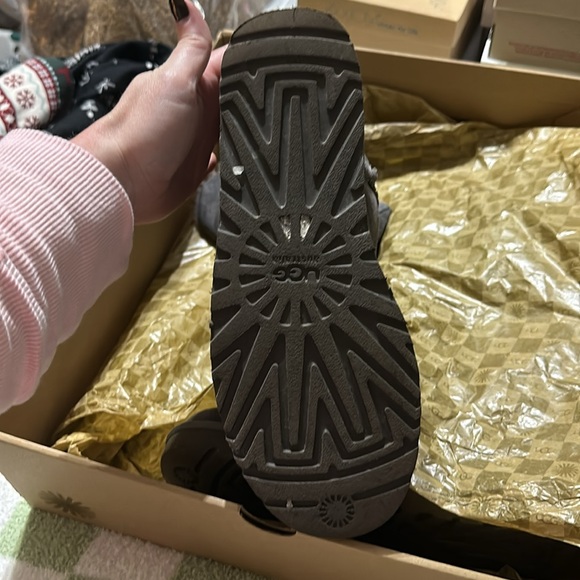 Gray Uggs - Picture 4 of 4